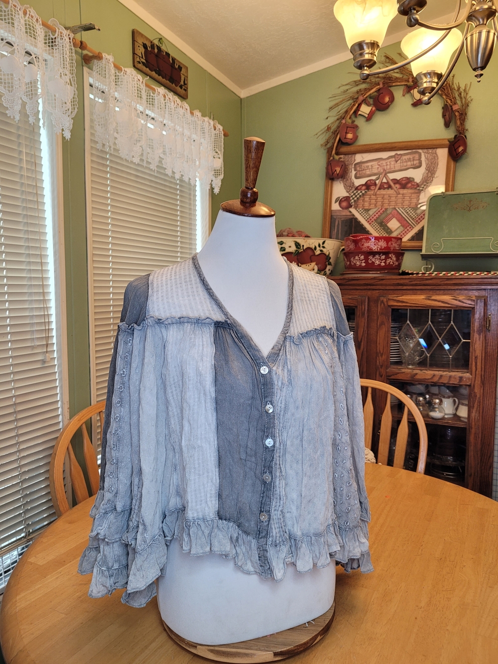 Lightweight Young Thred Boho Button-Front Peasant Blouse in Faded Blue-Gray
